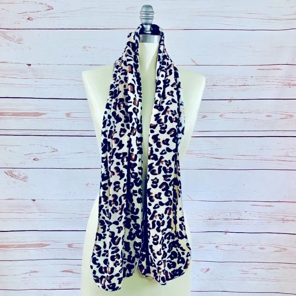 SCARF 🧣 Leopard print